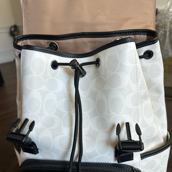 Coach backpack - Picture 6 of 10